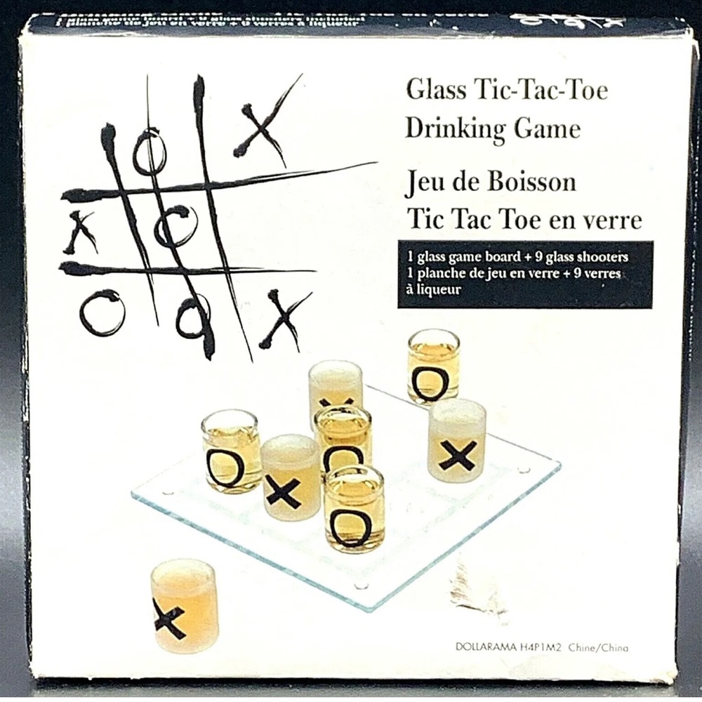 GLASS TIC TAC TOE Drinking Game with Glass Game Board and 9 Shooters Glasses NIB